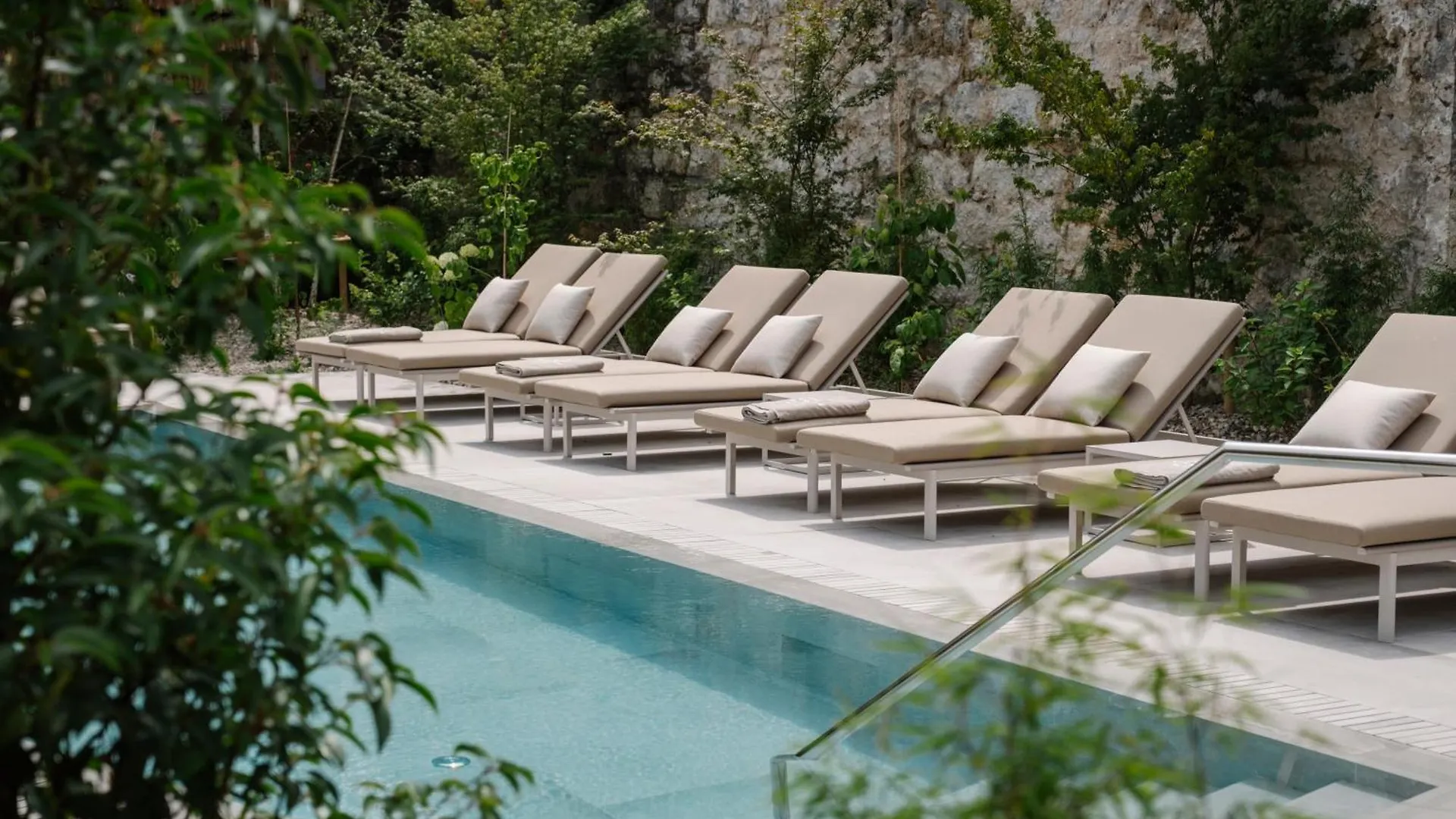 Hotel Rhin Garden Santander