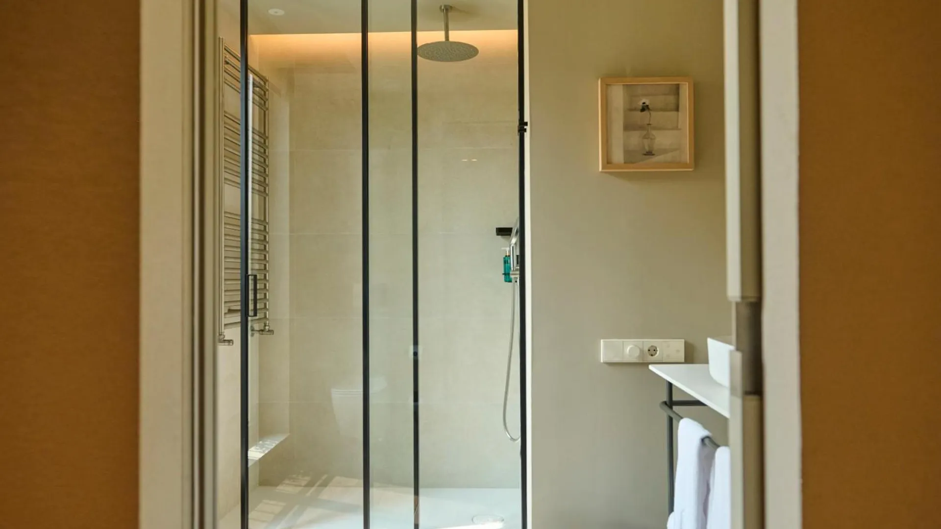 ****  Hotel Rhin Garden Santander España